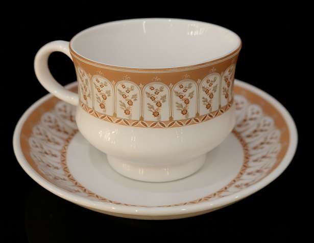 Cup & Saucer — Mona (Transfer)